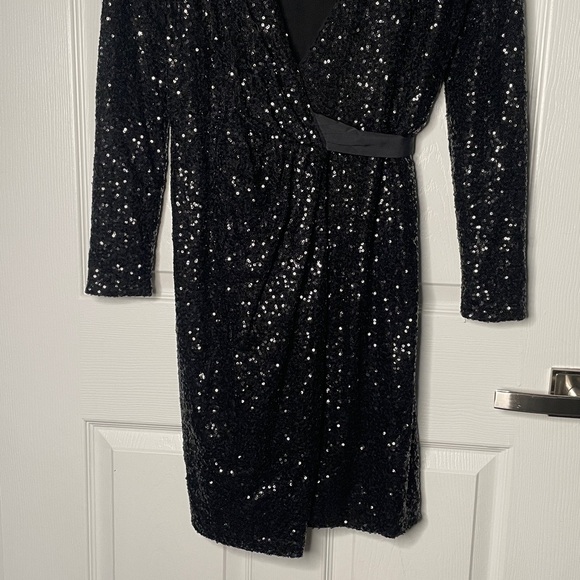 fitted lace wedding dress A/W 1995 Gold Turtleneck Fully Sequin Embellished Long Sleeve Gown main image 1
